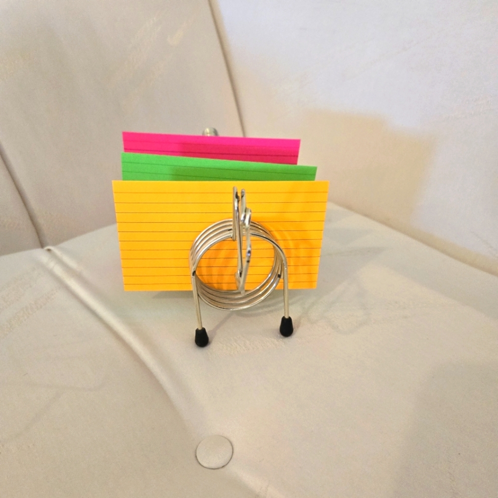 Rare, Retro, Vintage Gold Tone Metal Coil/Spiral Dog Desk Caddy, Letter Holder - Picture 11 of 12